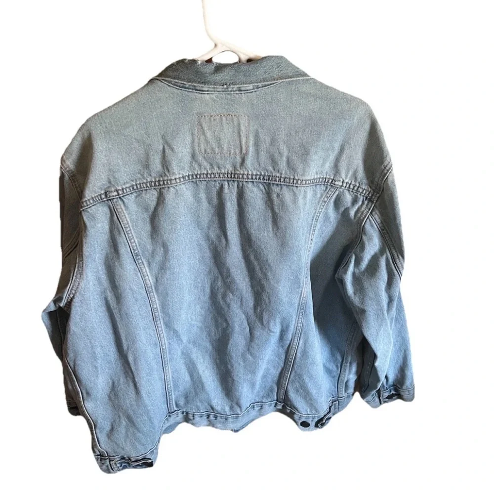 Levi’s Trucker Jacket XL PC9-A5782-0002 Distressed Denim Fade Button Front 25x30 - Picture 3 of 9